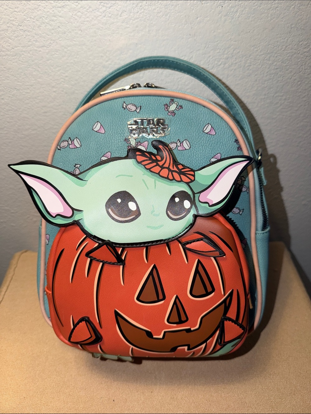NWOT Star Wars The Mandalorian The Child in Jack-O'Lantern Mini Backpack - Picture 2 of 4